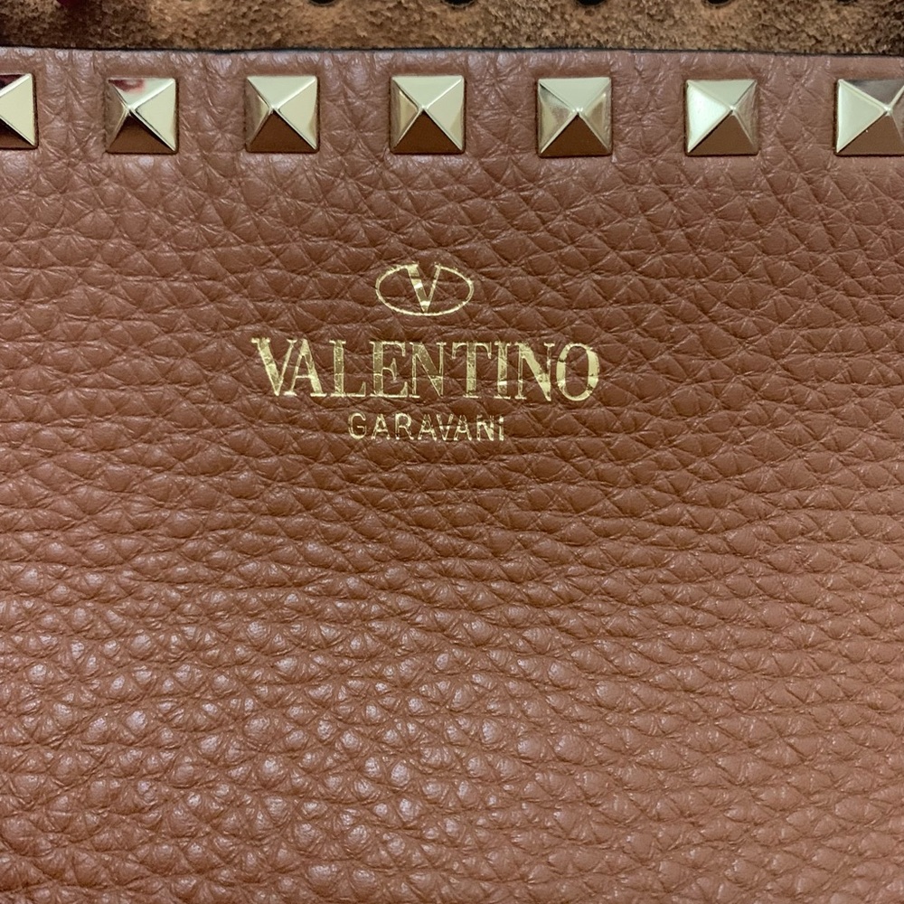 Valentino Vitello Rockstud Brown Tote - Picture 2 of 10